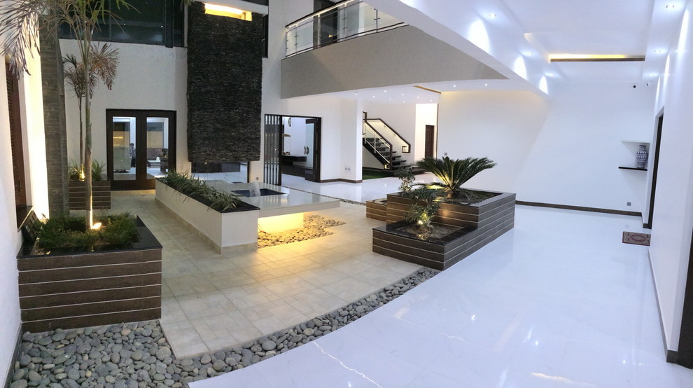 13,500 SQ FT HOUSE