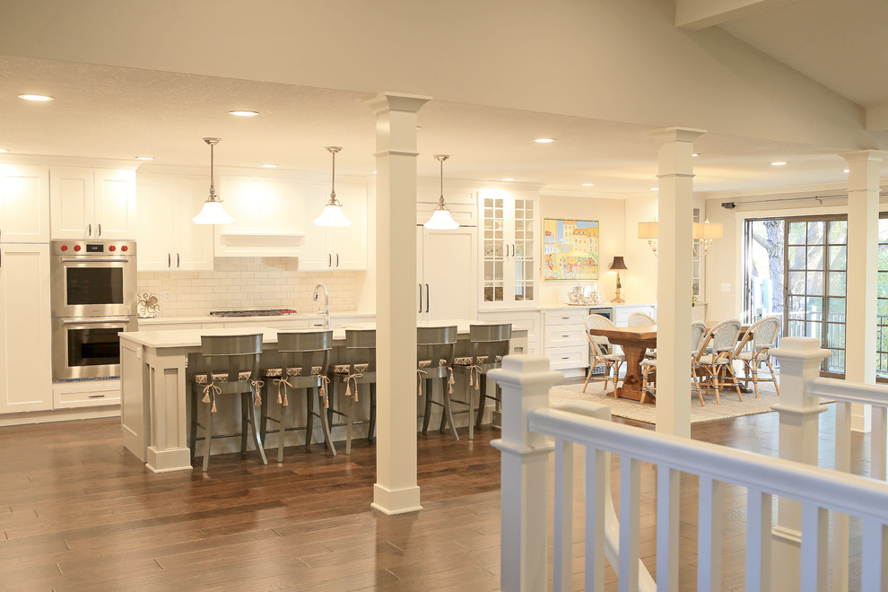 Home design - transitional home design idea in Chicago