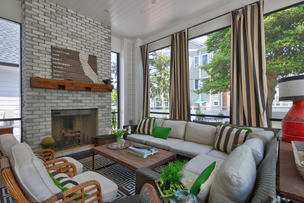 Home design - transitional home design idea