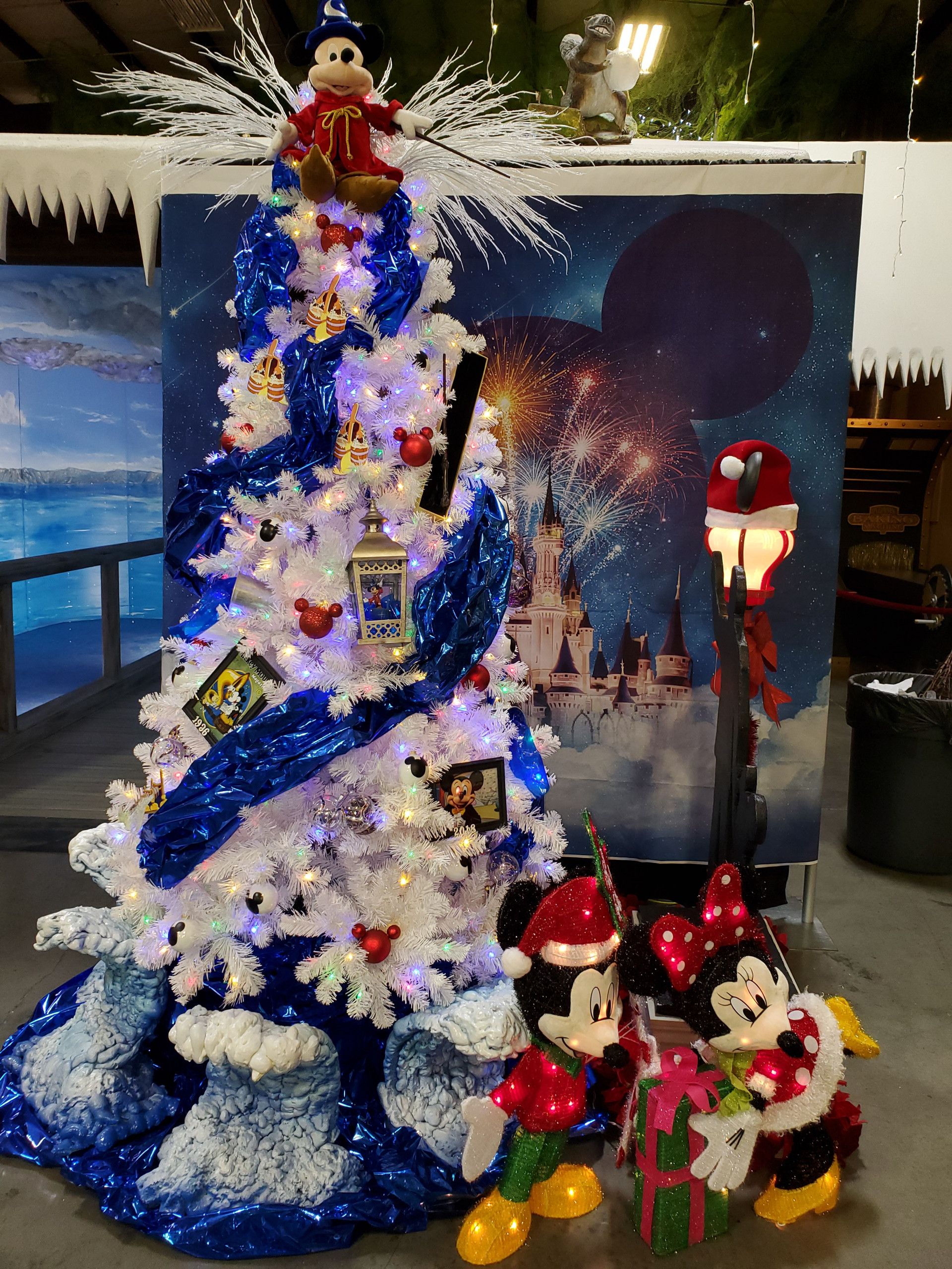 Holiday Decorating Services