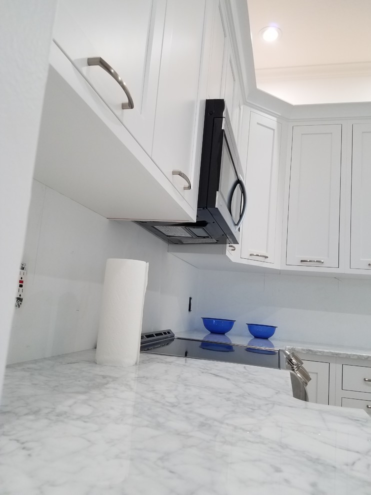 Inspiration for a transitional kitchen remodel in Miami