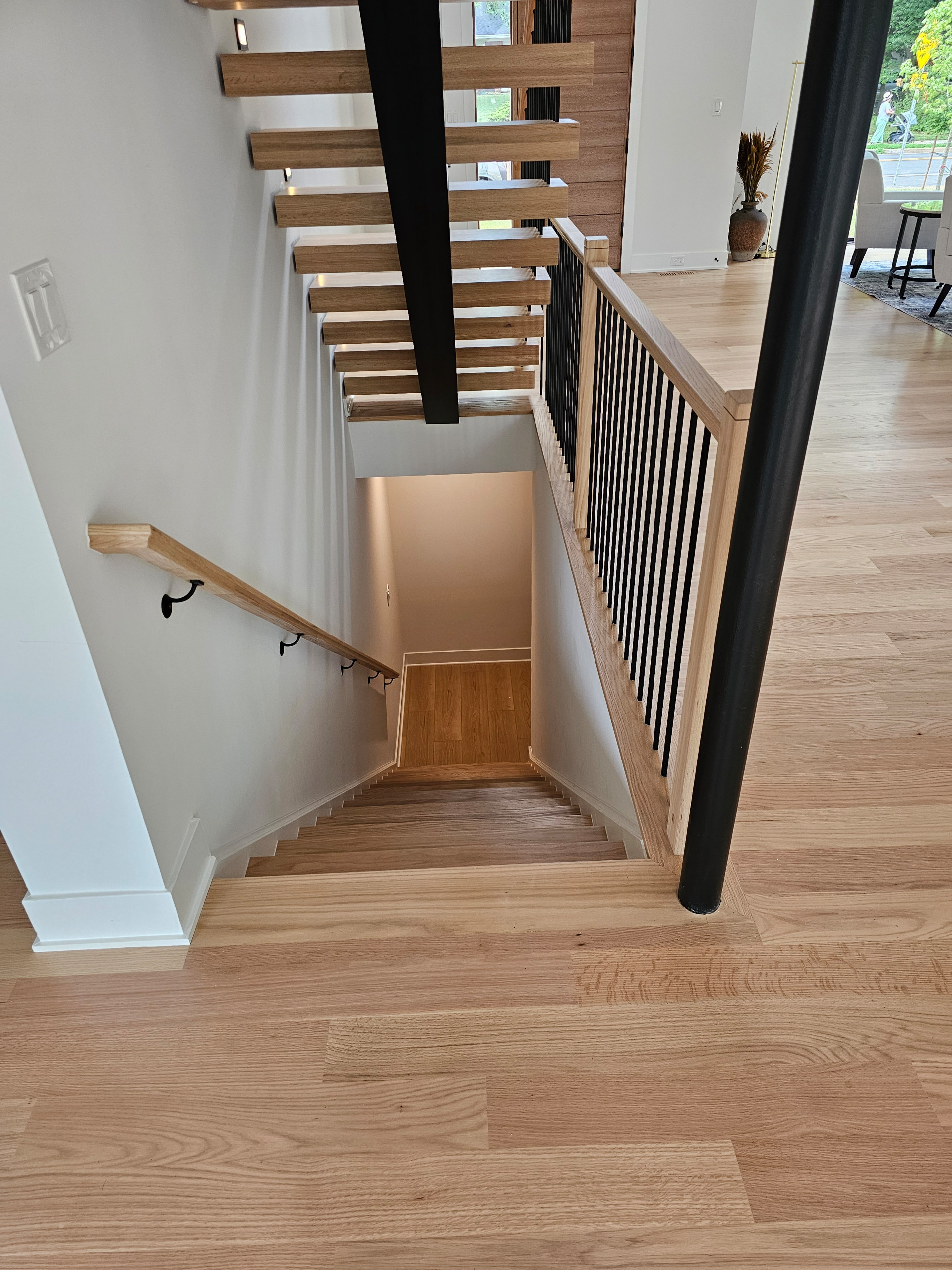 124_Contemporary Luxury White Oak and Steel Design, Vienna, VA 22180