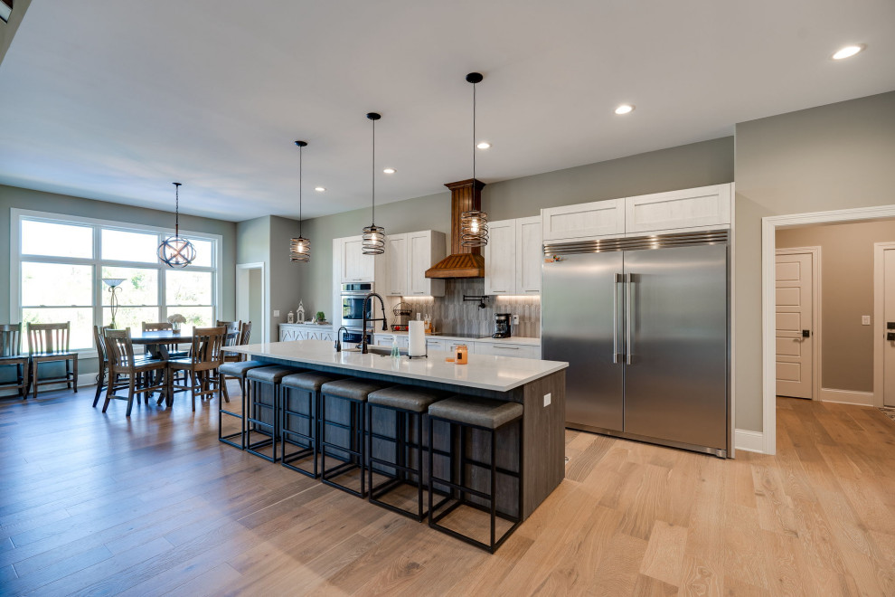 Example of a mountain style kitchen design in Cincinnati