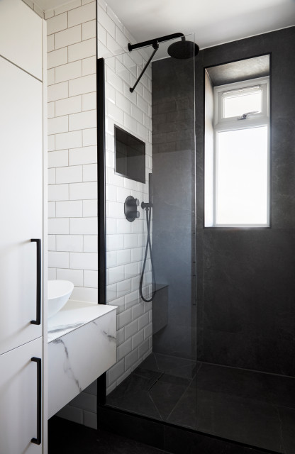 Full bathroom installation modern-badrum