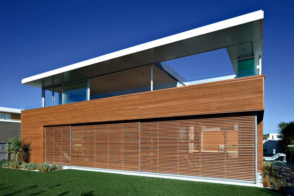 Inspiration for a contemporary exterior in Auckland.