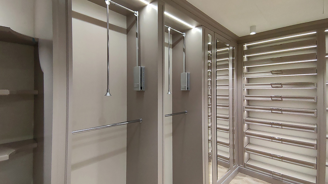 "ул. Академика Пилюгина"