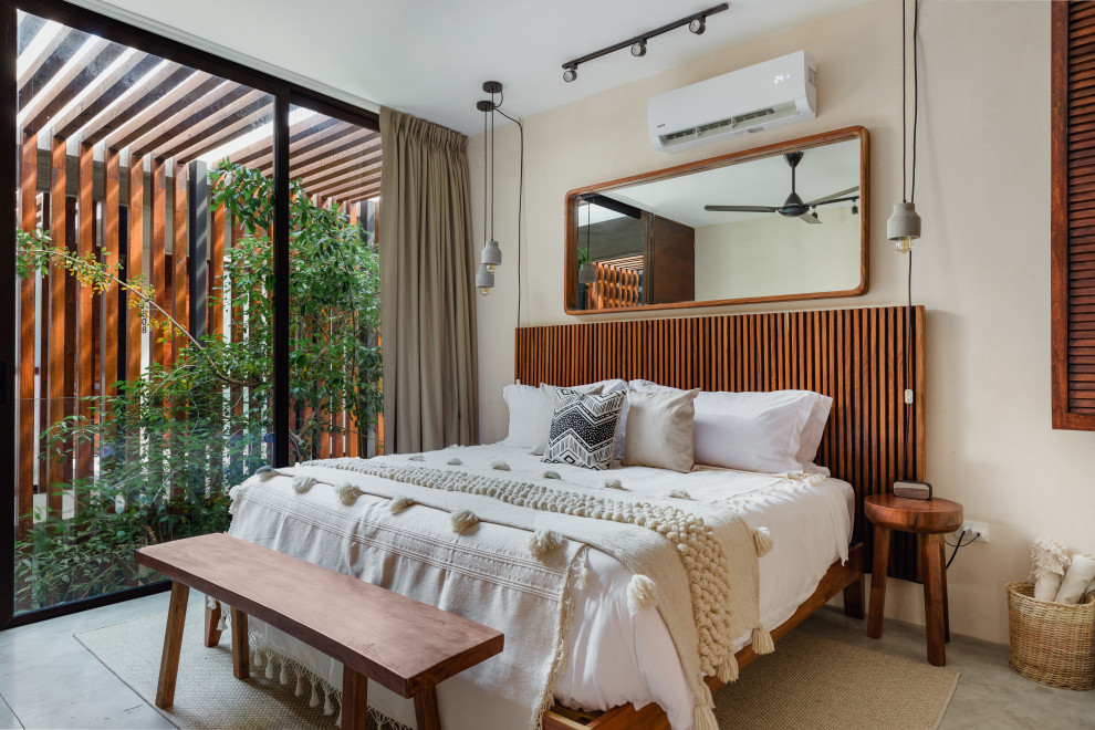 Inspiration for a tropical bedroom remodel in Mexico City