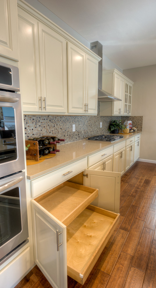 Kitchen - kitchen idea in Seattle