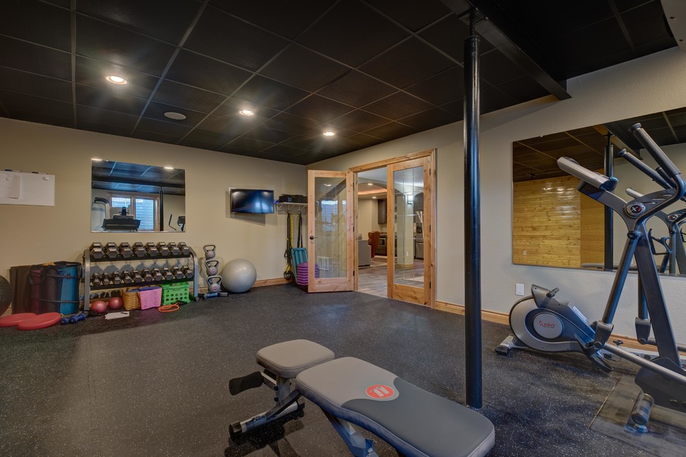 Inspiration for a transitional home gym in Other.