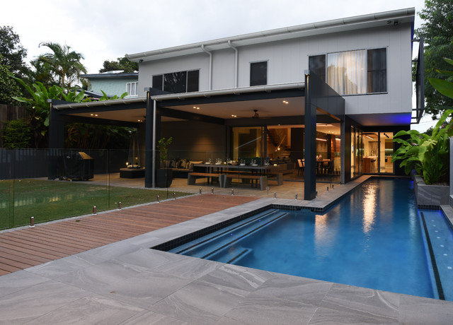 Tarragindi House contemporary-pools-and-hot-tubs