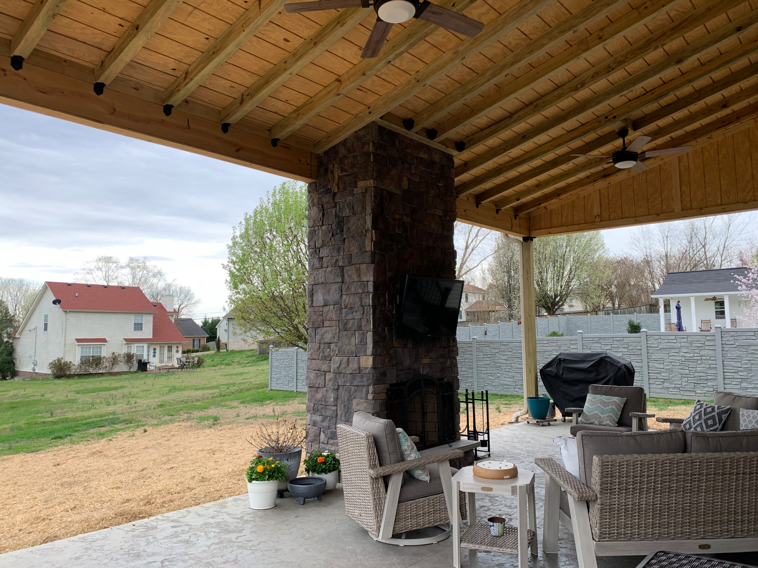 Shed roof Patio w/fireplace