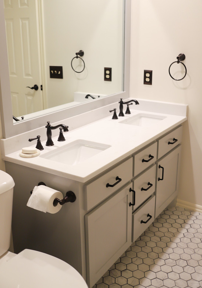Home design - transitional home design idea