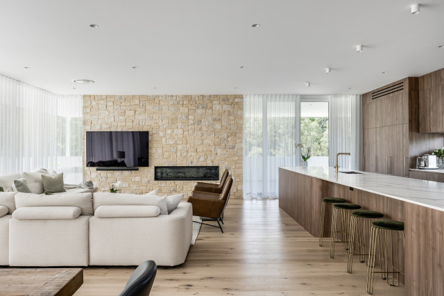 THE FARM midcentury-living-room