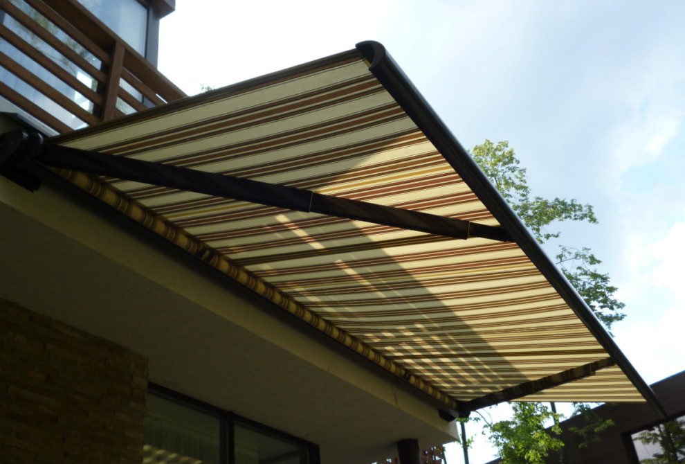 Маркизы выдвижные для террас