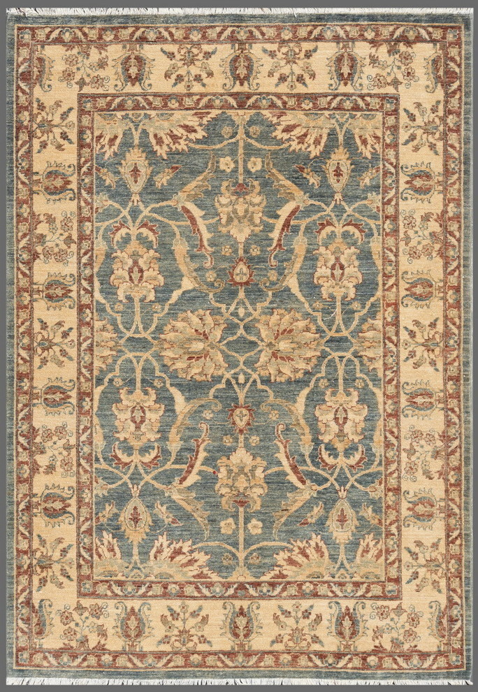 Pasargad Ferehan Collection Hand-Knotted Lamb's Wool Area Rug, 4'11"x7'