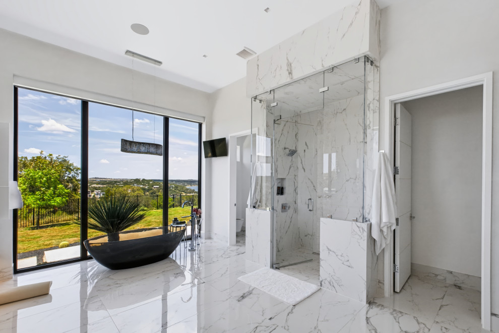 FRAMELESS SHOWERS