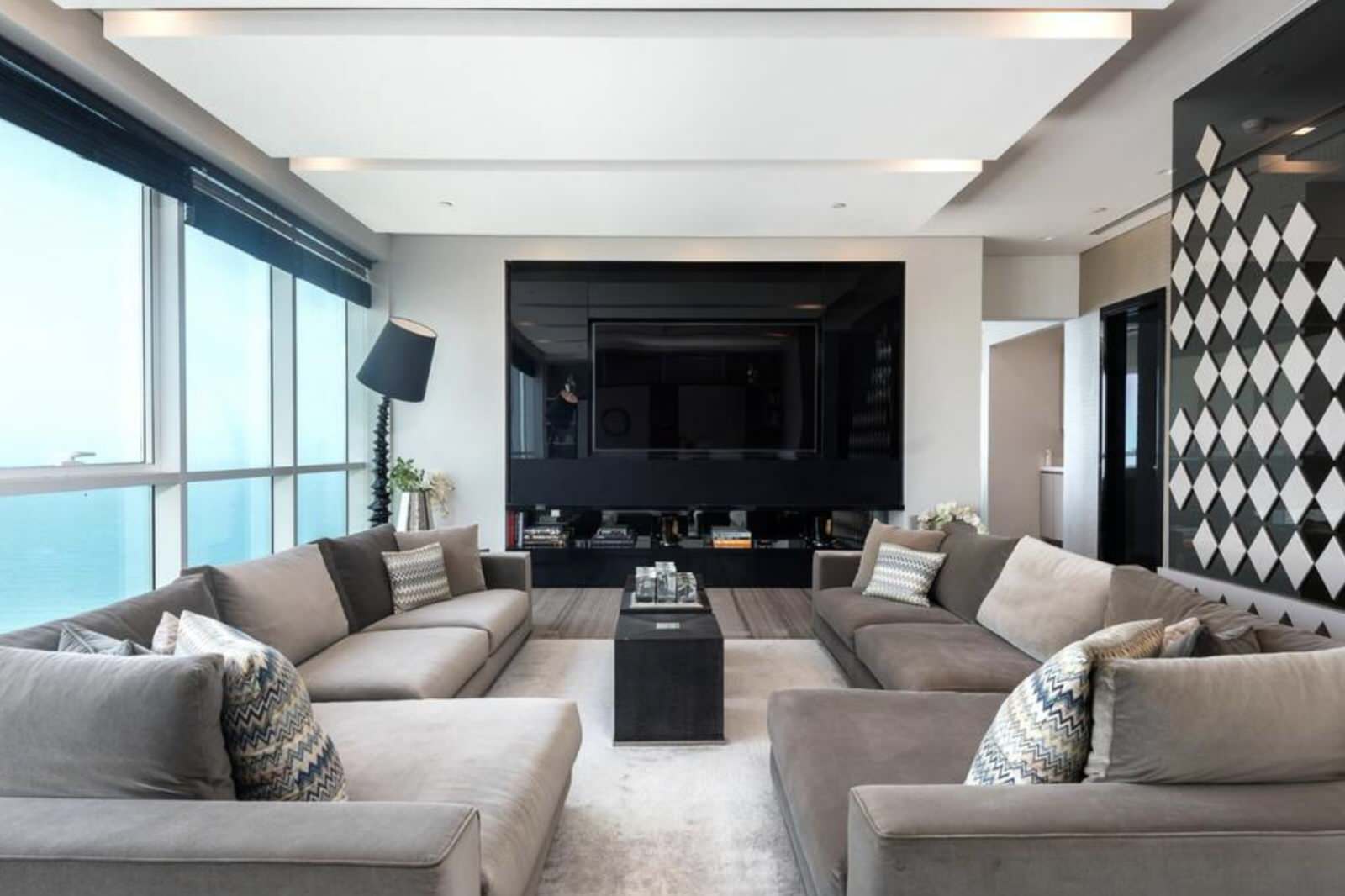 Пенхаус с понорамными окнами