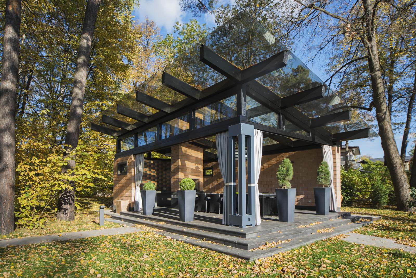 Частный жилой дом в коттеджном поселке Троицкий Парк, 2014 год