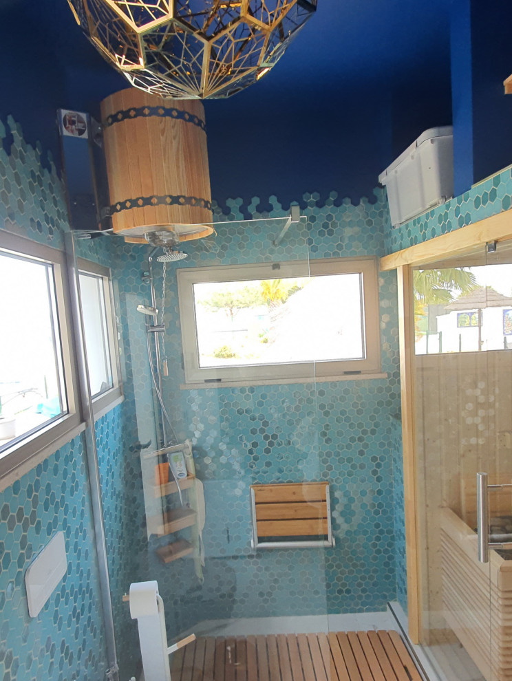 Дом с птицами