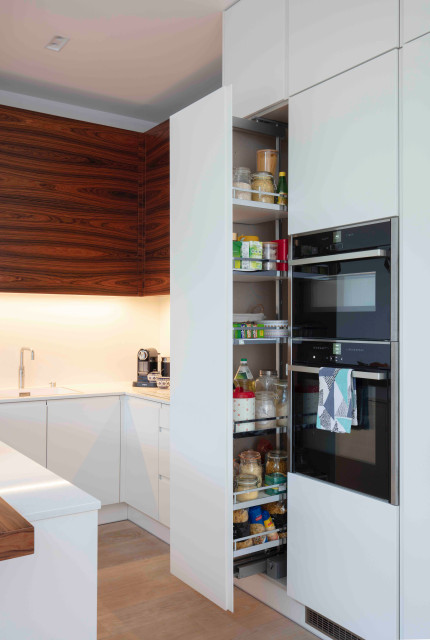 Pull Out Larder contemporary-koek