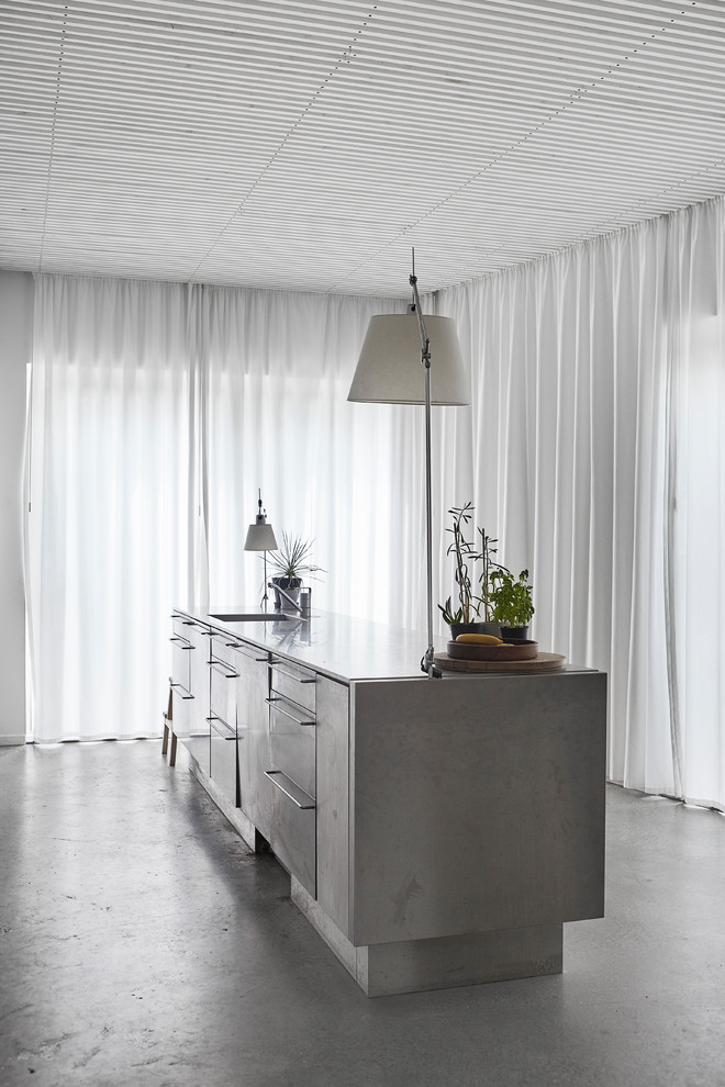 Design ideas for a contemporary kitchen in Aarhus.
