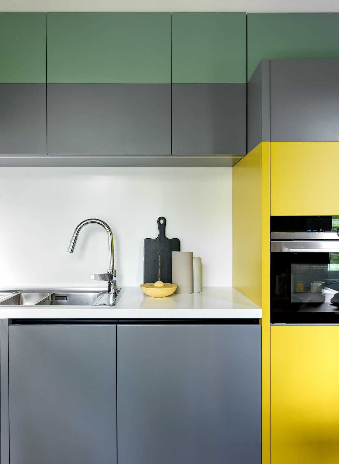 Geometric small apartment