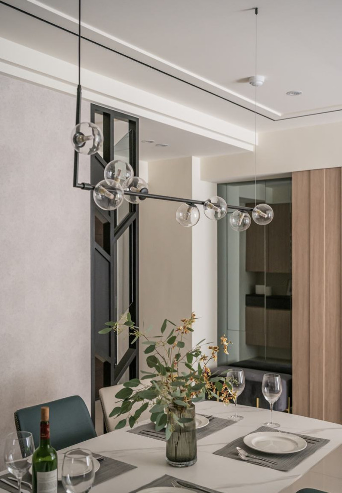 Благородные кремовые тона в современной квартире для большой семьи от L DESIGN