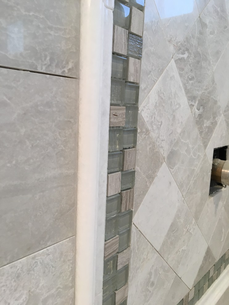 Inspiration for a transitional home design remodel in Orange County