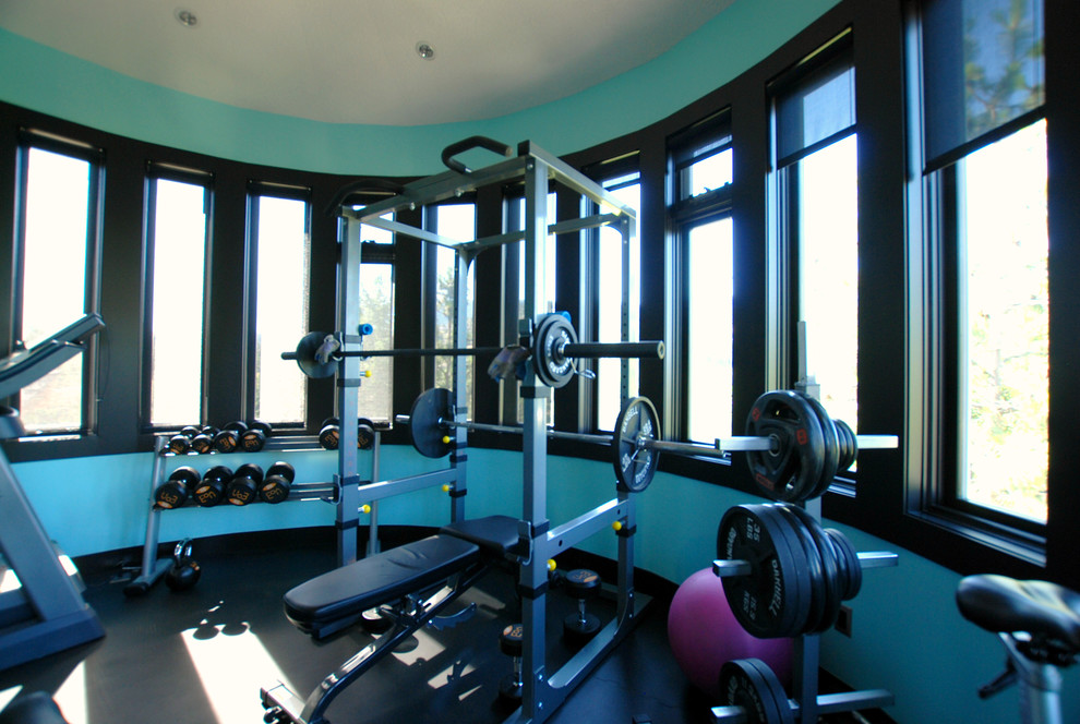 Design ideas for a traditional home gym in Vancouver.