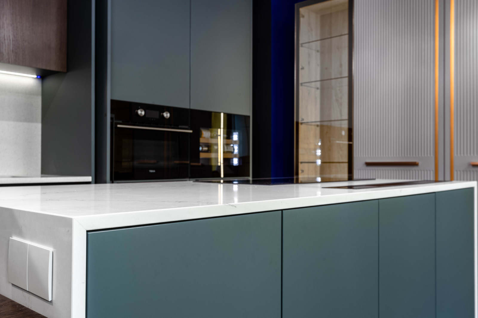 Кухня. СТМ Невский. Teltos Montclair