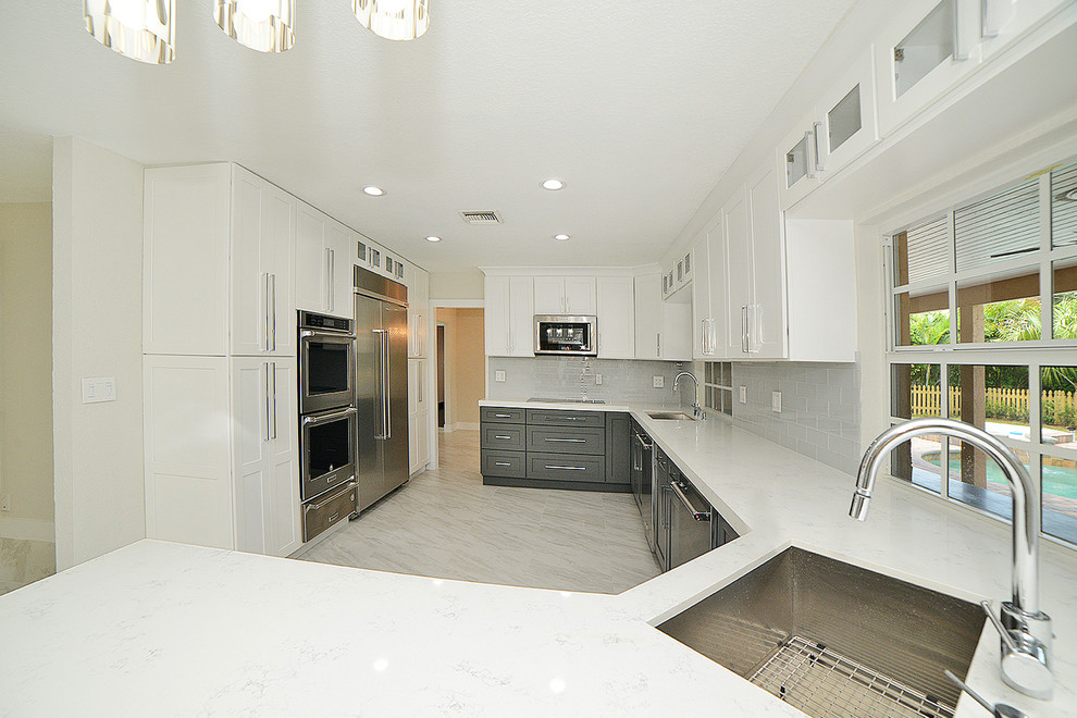 Klein Kitchen