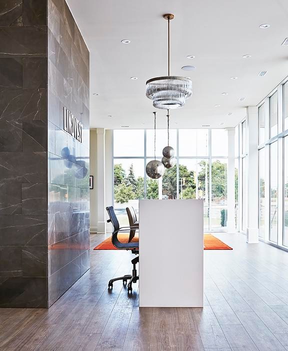 Inspiration for a transitional home design remodel in Toronto