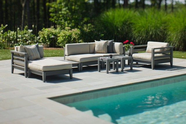 Seaside Casual Cambridge Sectional