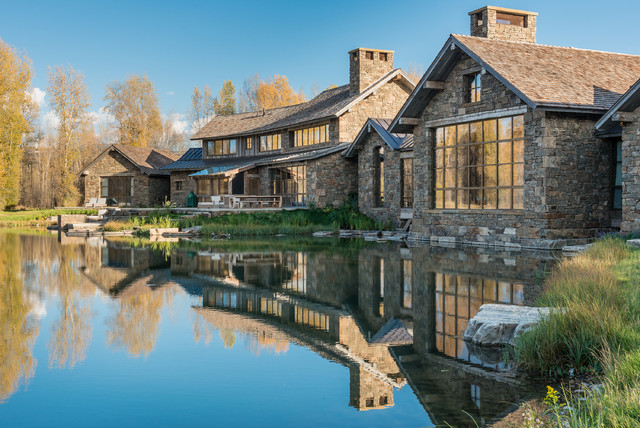 Linn Ranch rustic-exterior