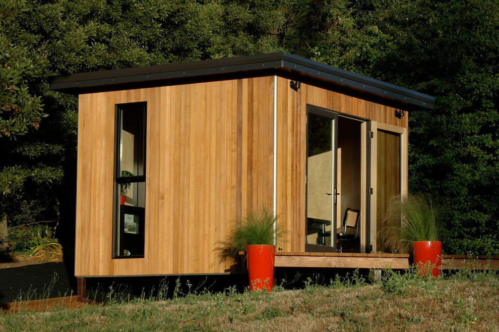 This is an example of a modern shed and granny flat in San Francisco.
