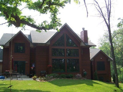 Example of a mountain style entryway design in Chicago