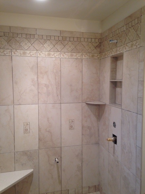 Bathroom - transitional bathroom idea
