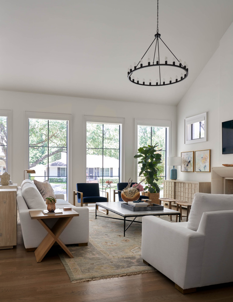 Inspiration for a transitional home design remodel in Dallas