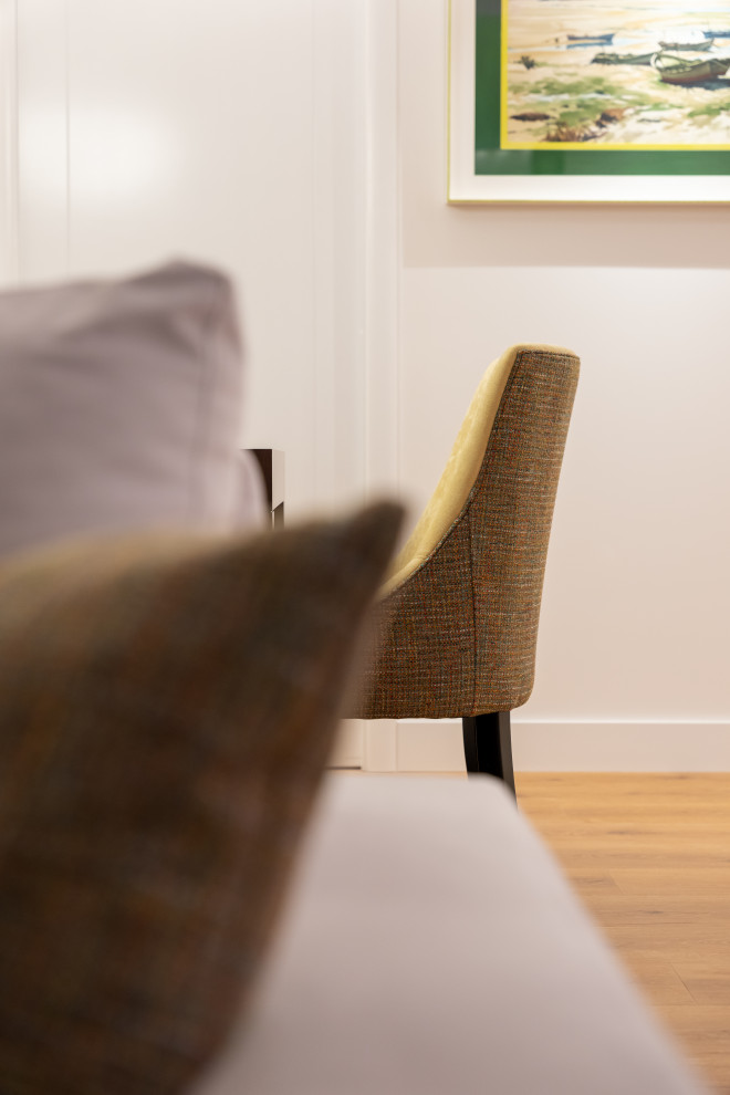 Atico "capricho" con algunos muebles de familia.