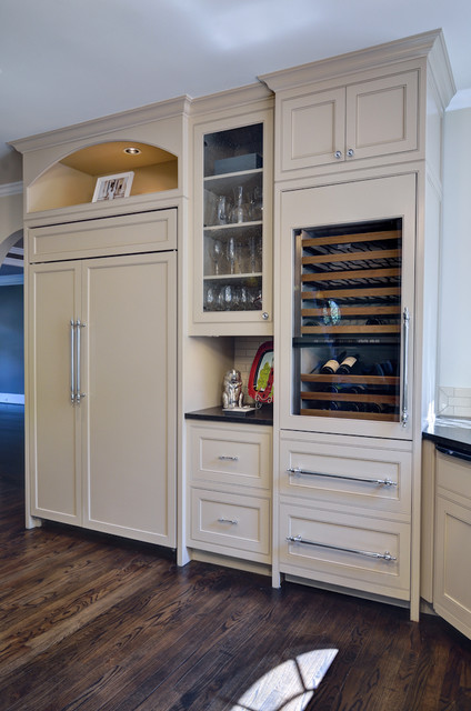 Kitchen traditional-kitchen