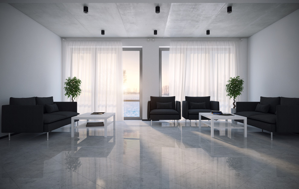 В ЛУЧАХ СОЛНЦА