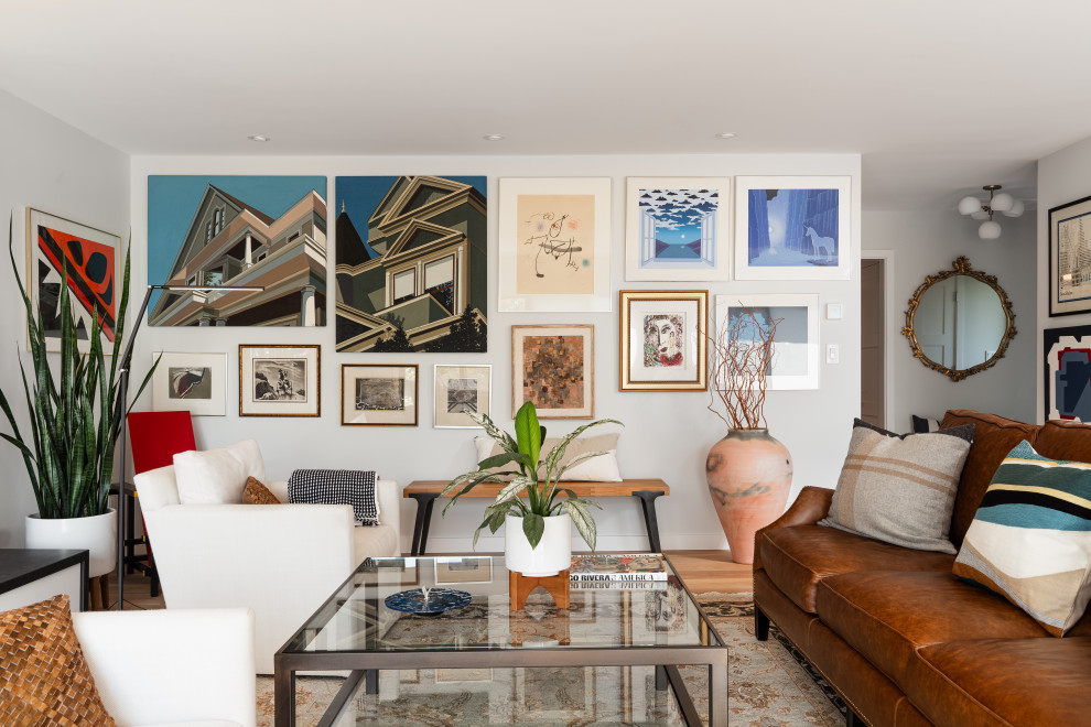 Example of a 1950s living room design in San Francisco