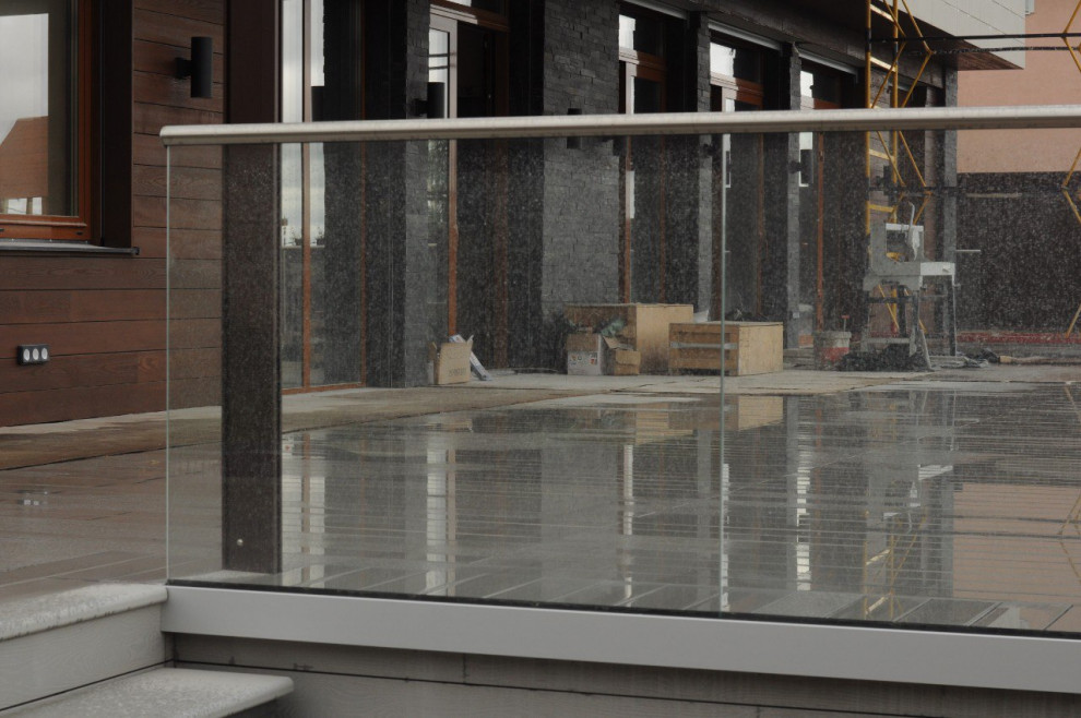 Стеклянные ограждения