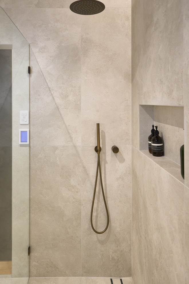 Contemporary bathroom in Newcastle - Maitland.