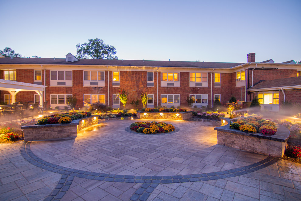 Building a Comfortable Community