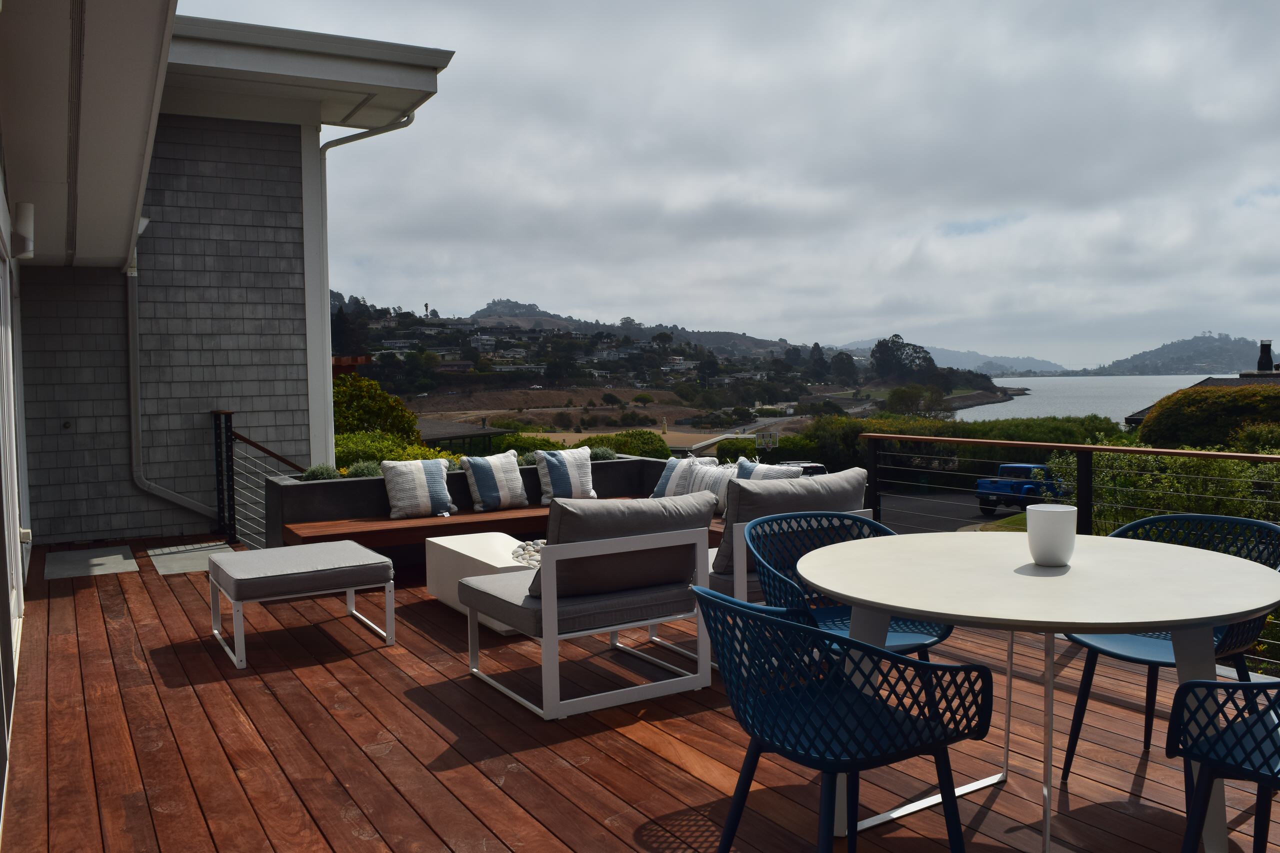 Inspiration for a deck remodel in San Francisco