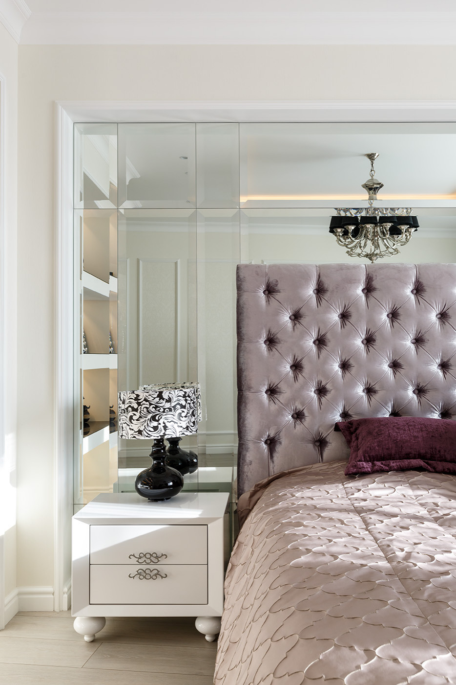 Реализованный проект 3хкомнатной квартиры в классическом стиле с элементами Ар Д