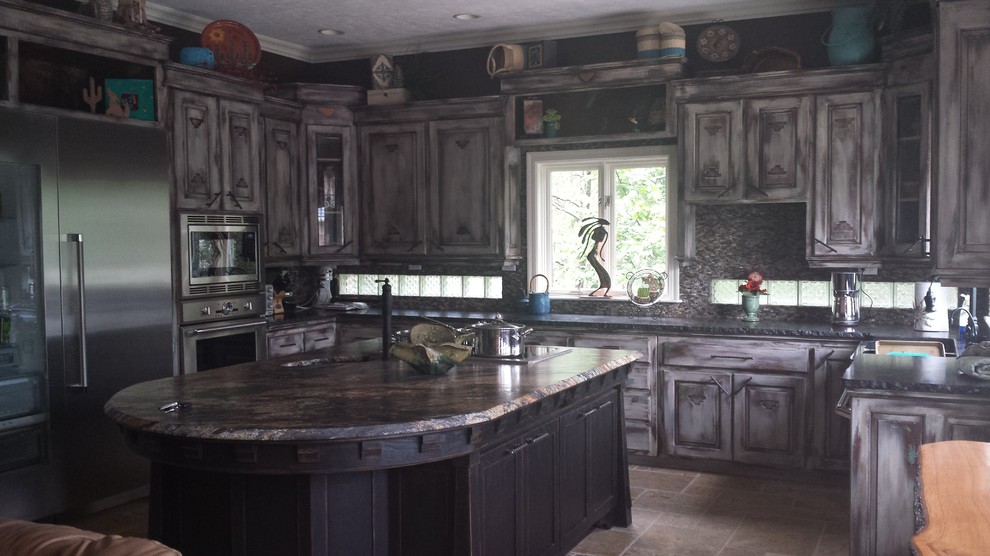 Inspiration for a rustic kitchen remodel in Kansas City