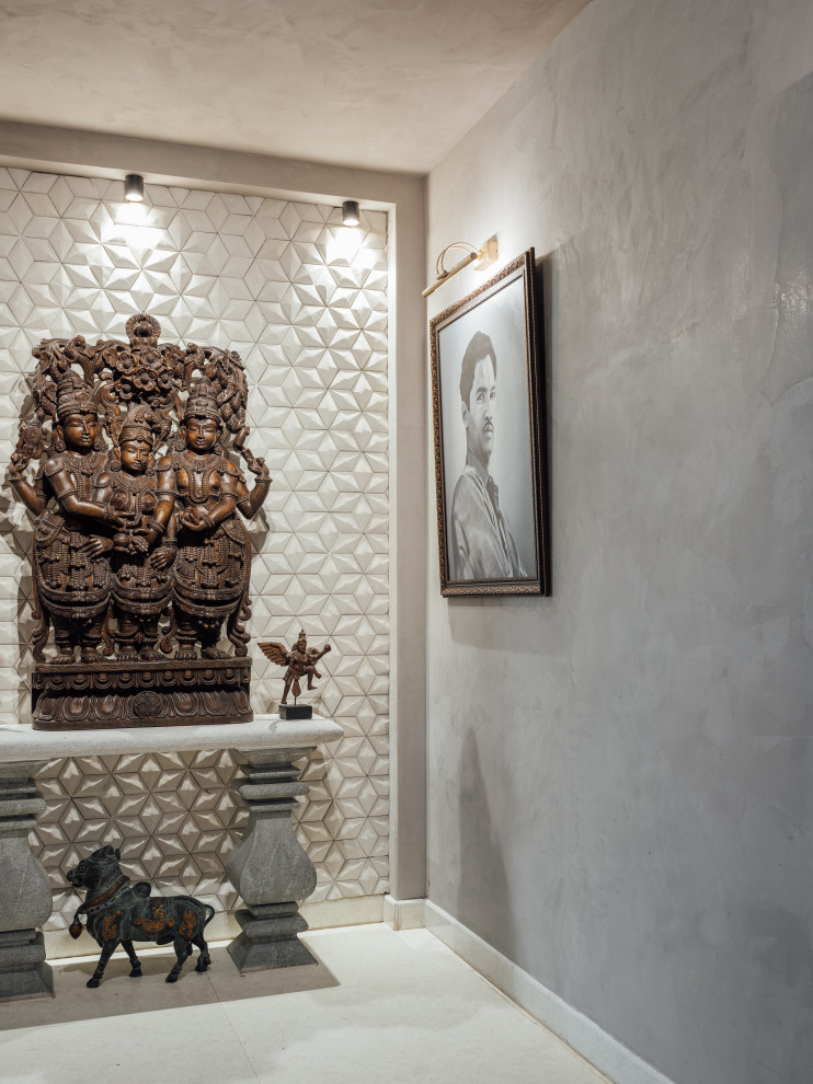 Contemporary entryway in Bengaluru.