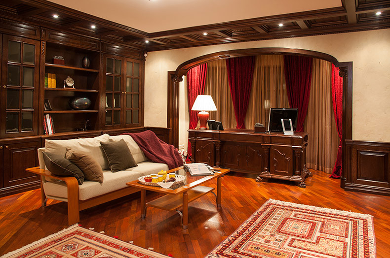 Пестово. Загородный дом в классическом стиле.